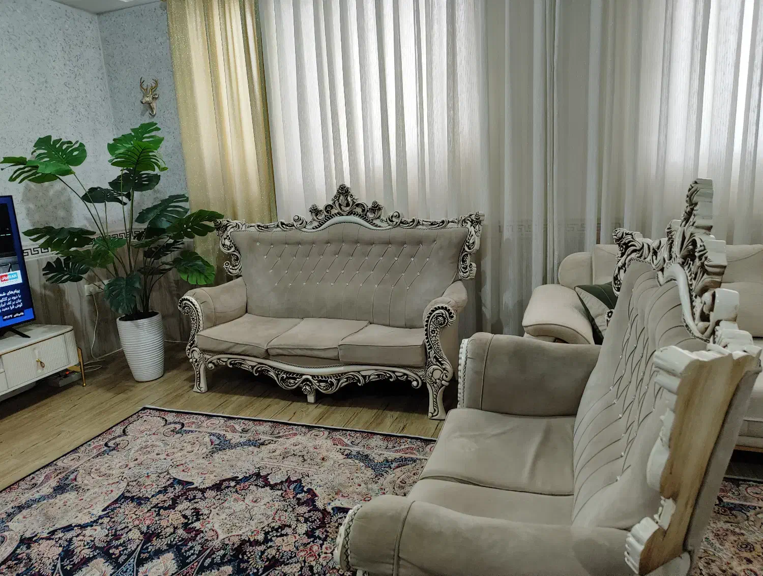 مبل سلطنتی زیبا|مبلمان خانگی و میز عسلی|سنندج, |دیوار