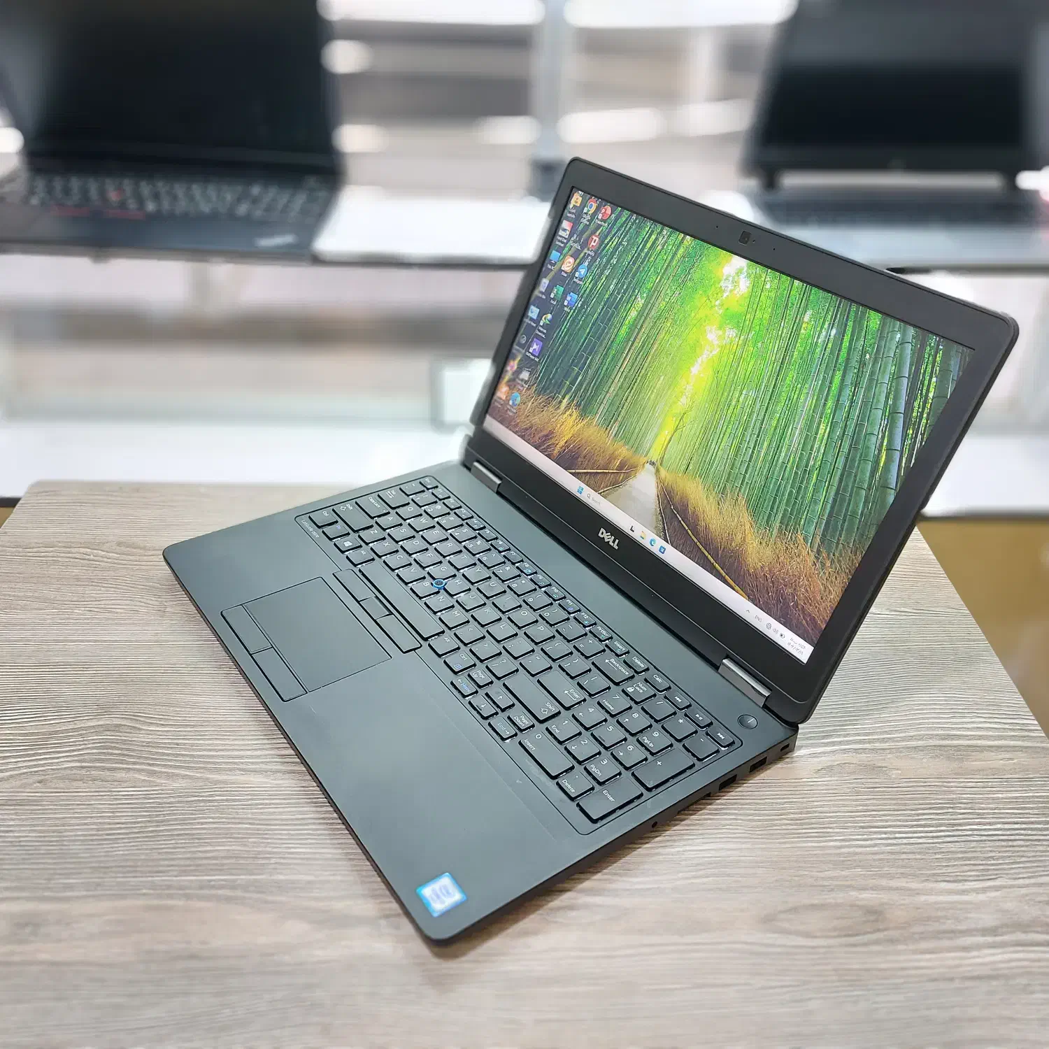 لپتاپ دل  CORE I7 با ۲ گیگ گرافیک مجزا بسیار تمیز|رایانه همراه|اردبیل, |دیوار