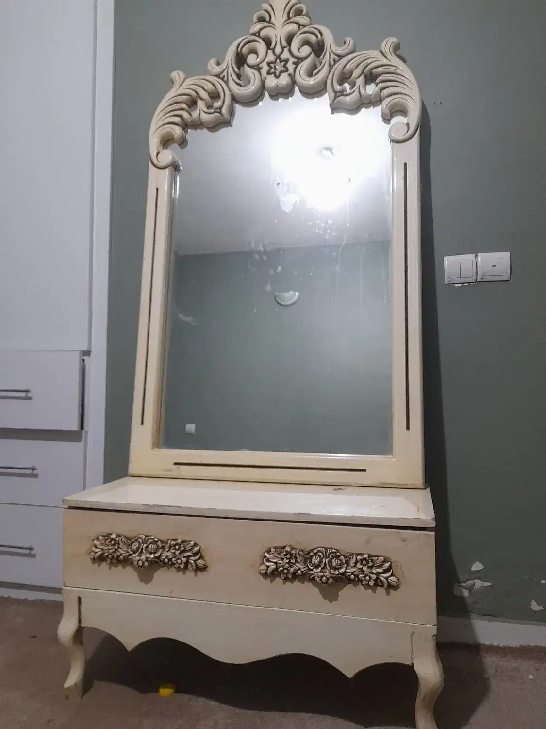 آینه کنسول سفیدشیری|بوفه، ویترین، کنسول|گلبهار, شهر جدید گلبهار|دیوار