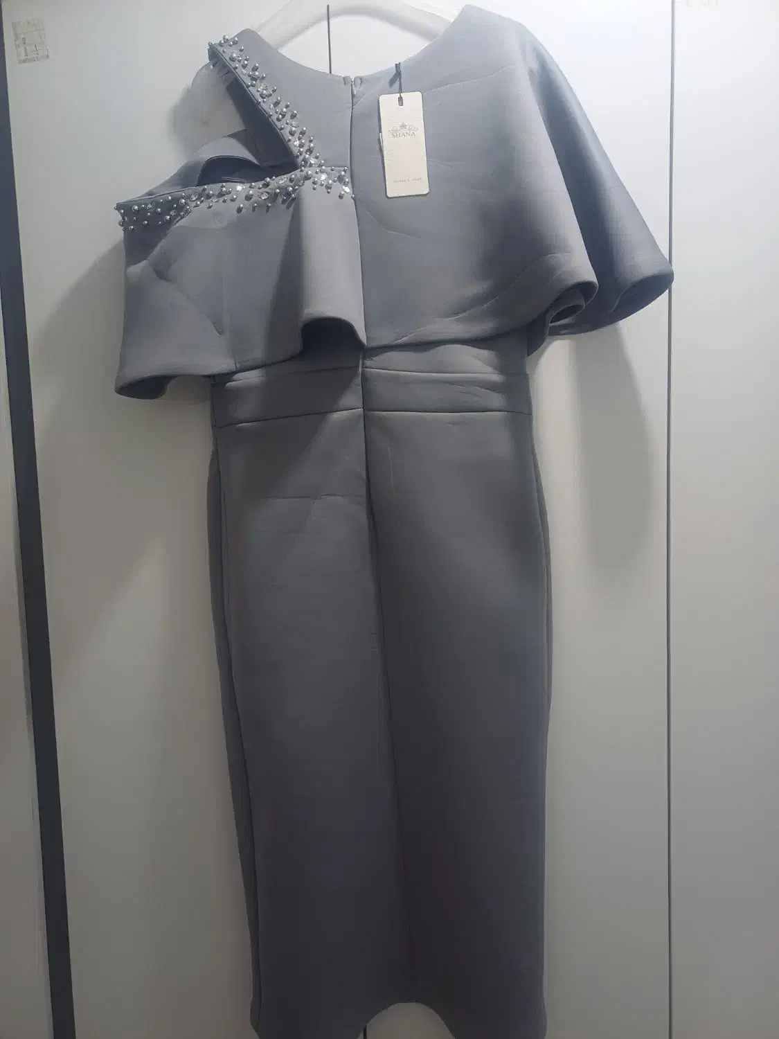 لباس مجلسی|لباس|مشهد, طبرسی شمالی|دیوار