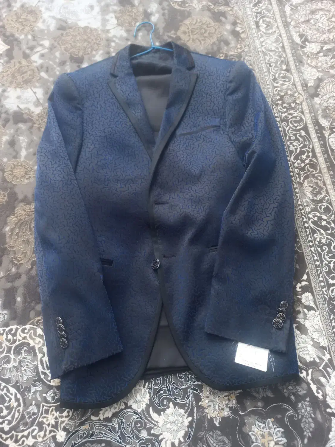 کت وشلوار مردونه|لباس|نیشابور, دهنو|دیوار