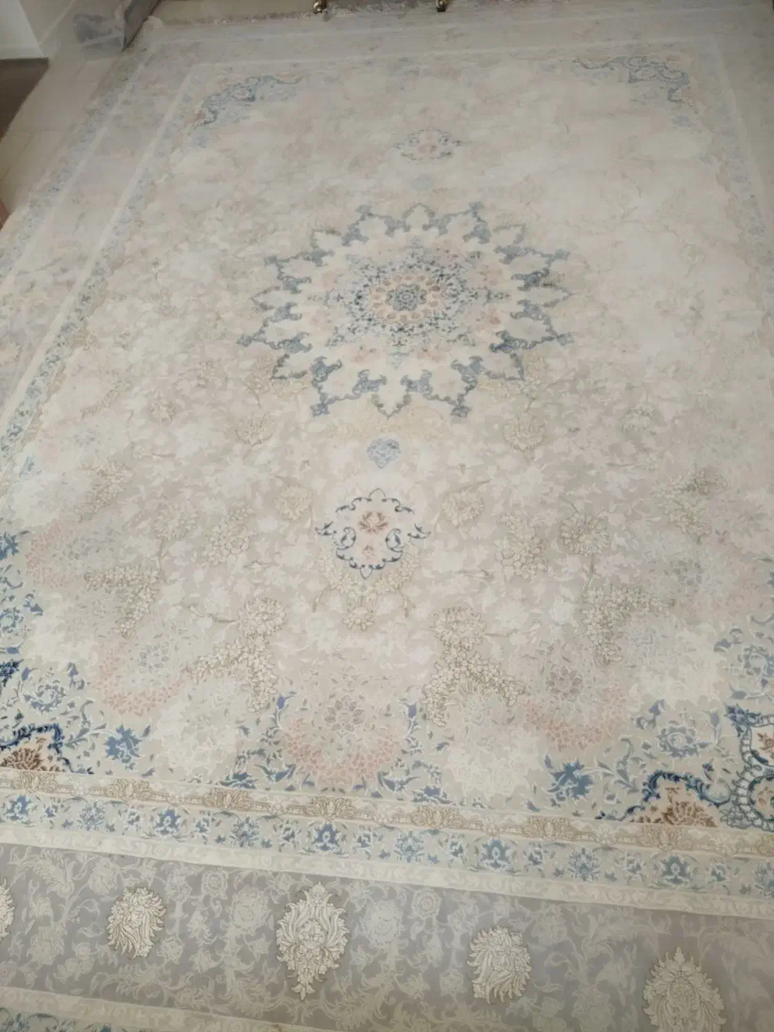 فرش ۱۲متری ۱۲۰۰شانه|فرش|برخوار, |دیوار