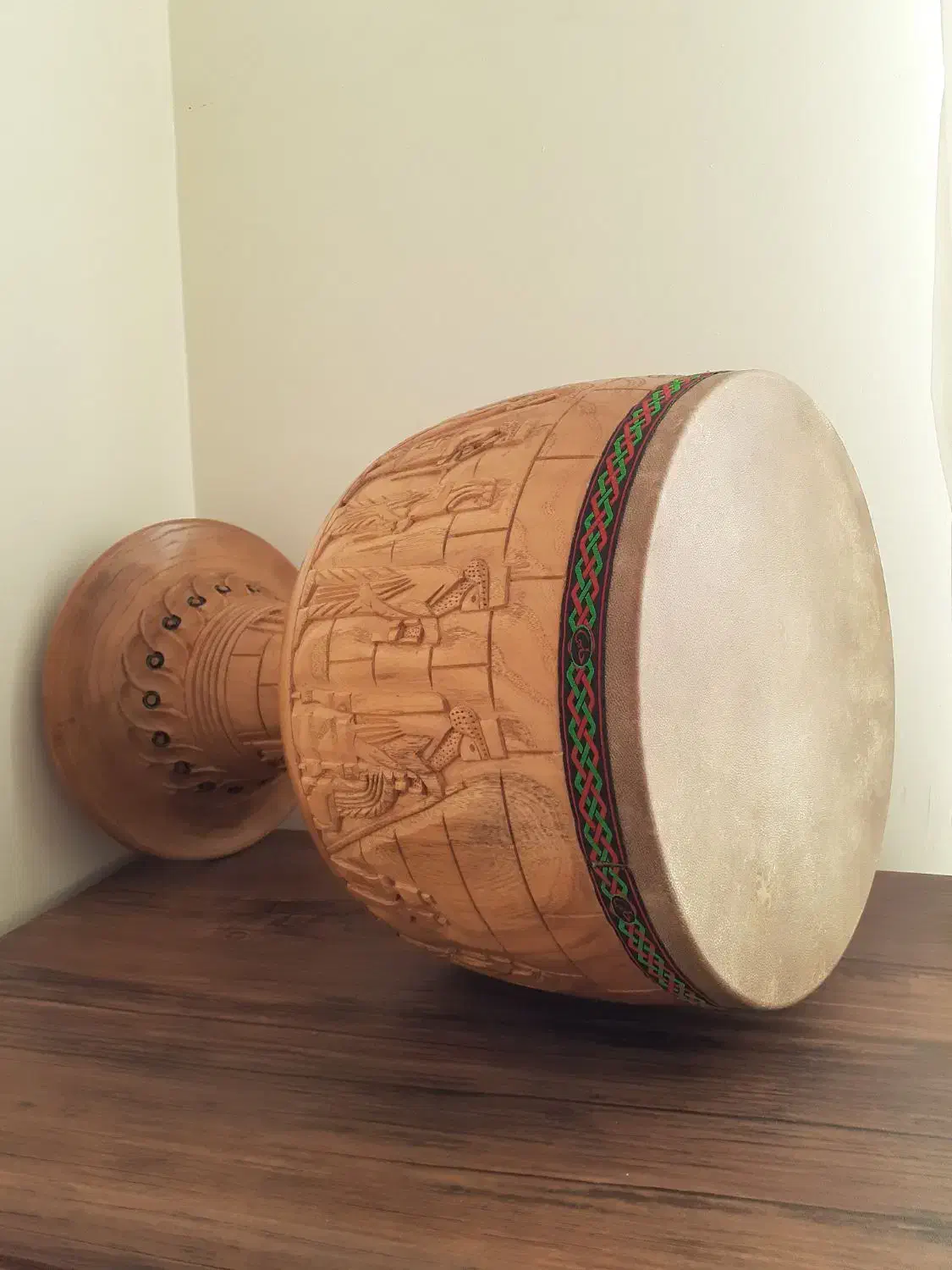 تنبک حلمی|سازهای سنتی|کرج, شهرک بنفشه|دیوار