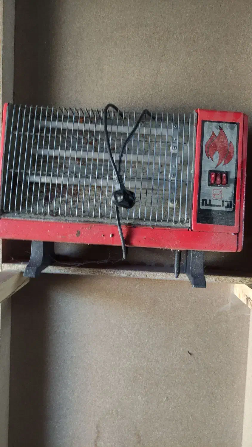 بخاری برقی فن دار آراسته در حد نو|بخاری، هیتر، شومینه|ویلکیج, |دیوار