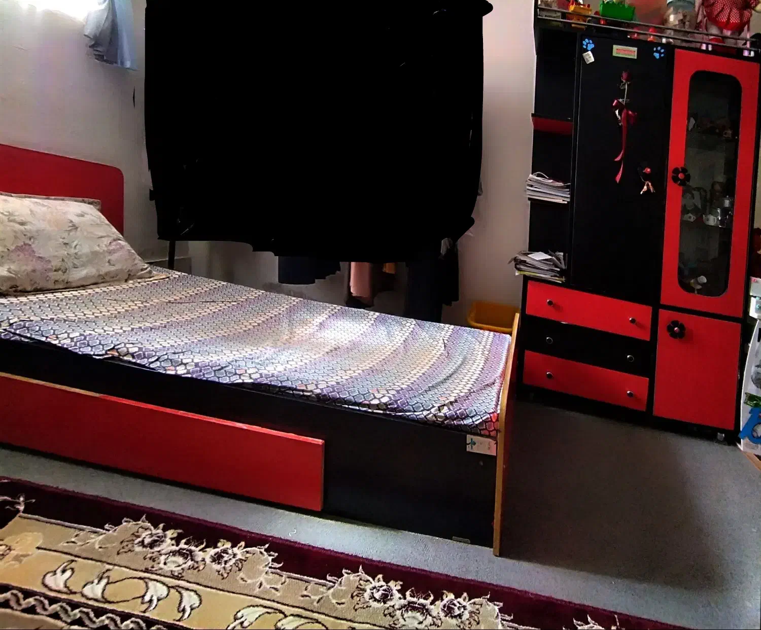 تخت و کمد به همراه خوش خواب|تخت و سرویس خواب|بیرجند, |دیوار