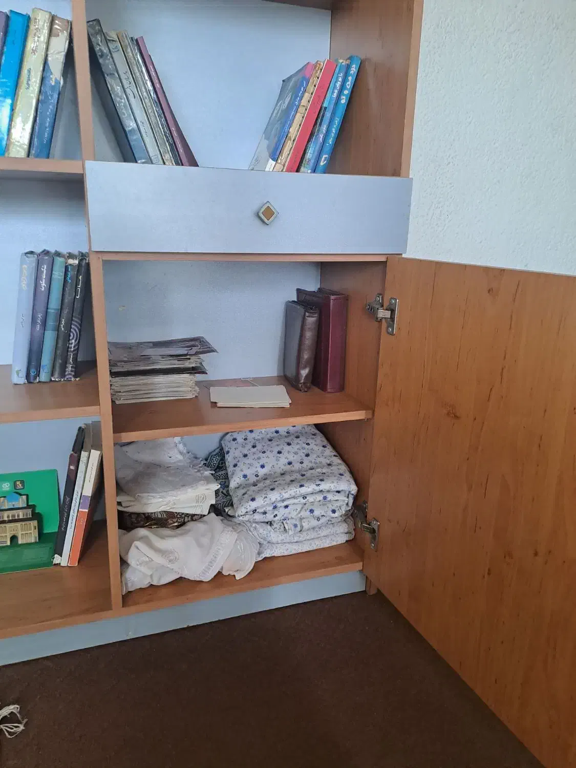 کتابخونه،چوب نراد|کتابخانه، شلف، قفسه‌های دیواری|رشت, نامجو|دیوار