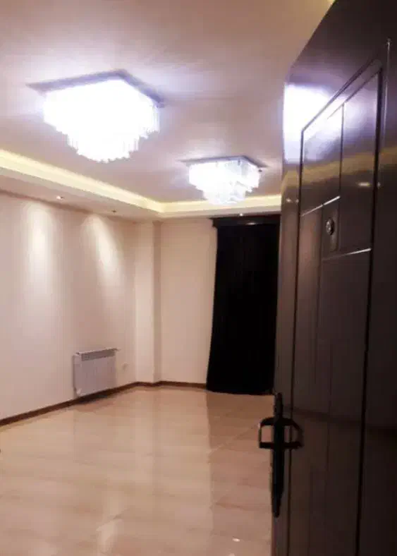 دو عدد لوستر سایز بزرگ|لوستر و چراغ آویز|گنبد کاووس, |دیوار