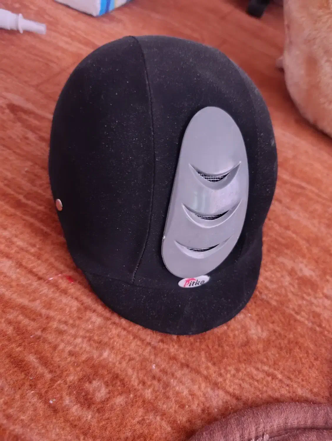 کلاه سوارکاری درحد نو شهرضا|اسب و تجهیزات اسبسواری|شهرضا, |دیوار