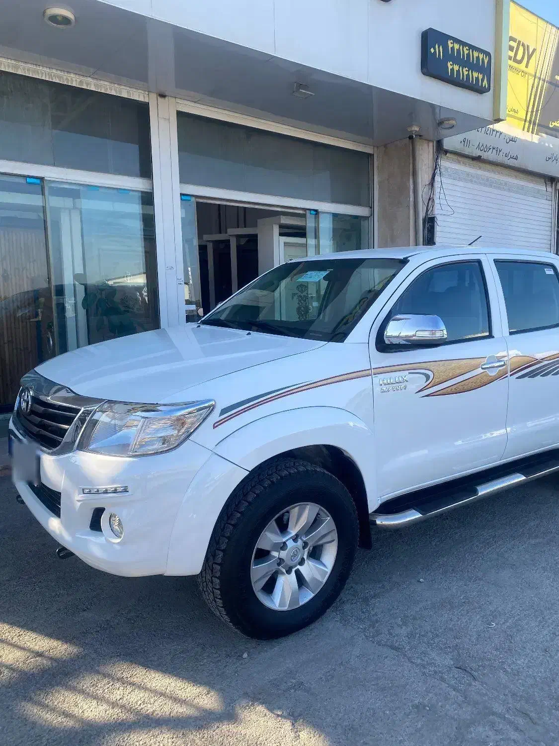 هایلوکس ۲۰۱۲|خودرو سواری و وانت|تهران, سعادت‌آباد|دیوار