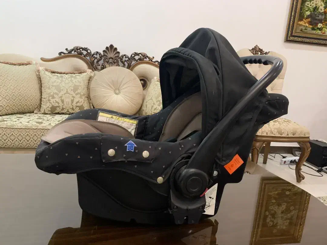 کریر بچه|کالسکه و لوازم جانبی|لاهیجان, مهرگان|دیوار