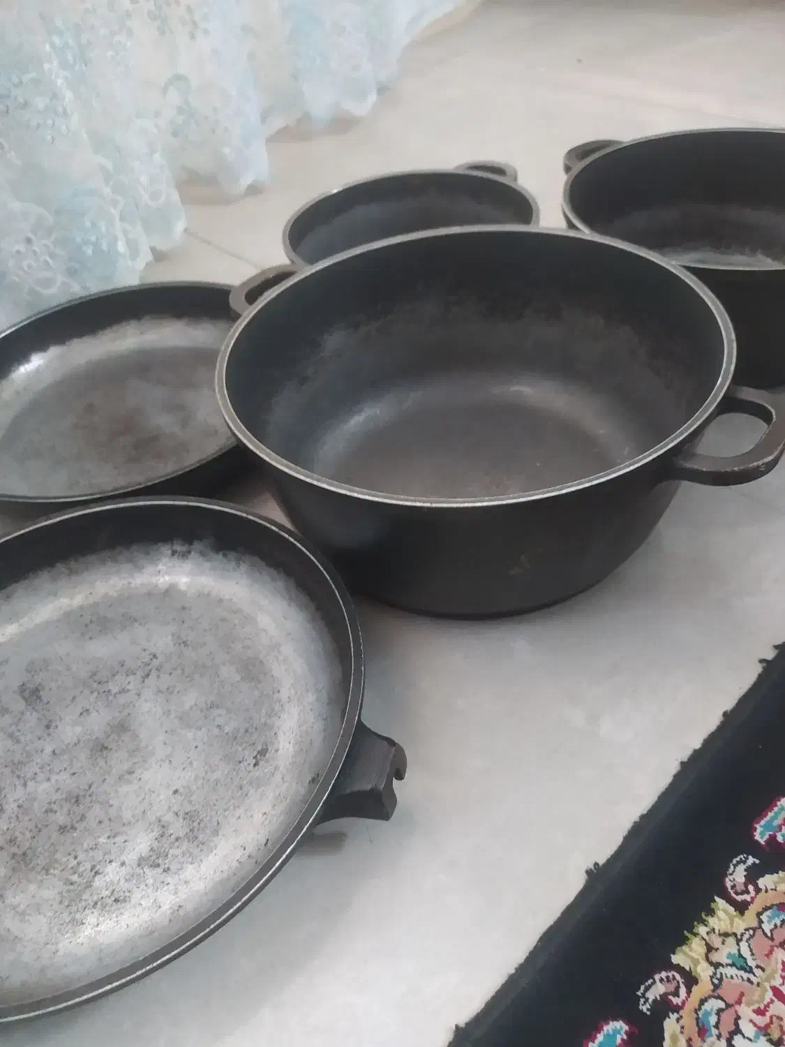 سالم وسنگین|ظروف پخت‌وپز|رودهن, |دیوار