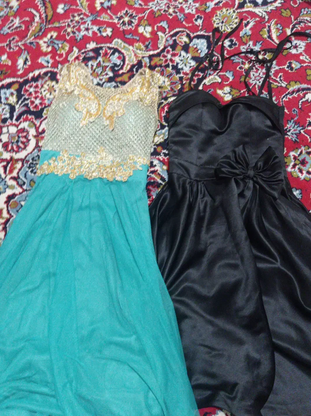 پوشاک|لباس|کاشمر, |دیوار