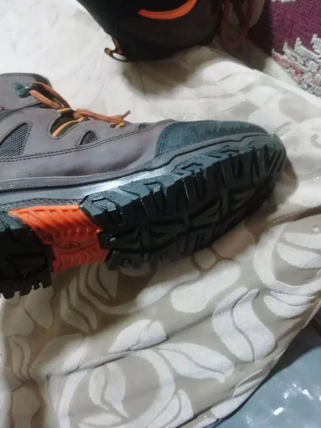 کفش کوهنوردی لتونی اصل ترک  سایز 42|کیف، کفش، کمربند|گلبهار, شهر جدید گلبهار|دیوار