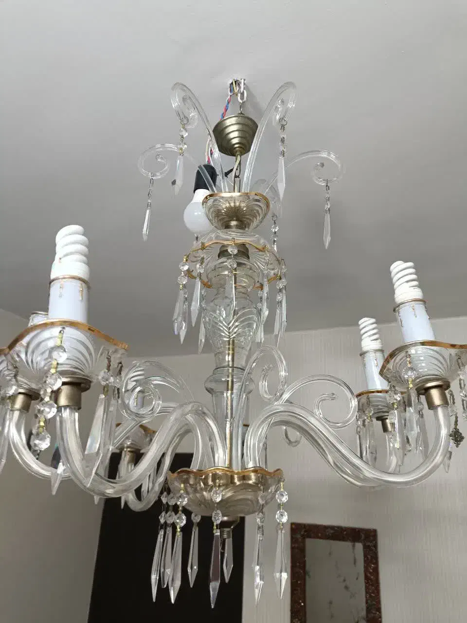 لوستر کریستال قدیمی|لوستر و چراغ آویز|برخوار, |دیوار