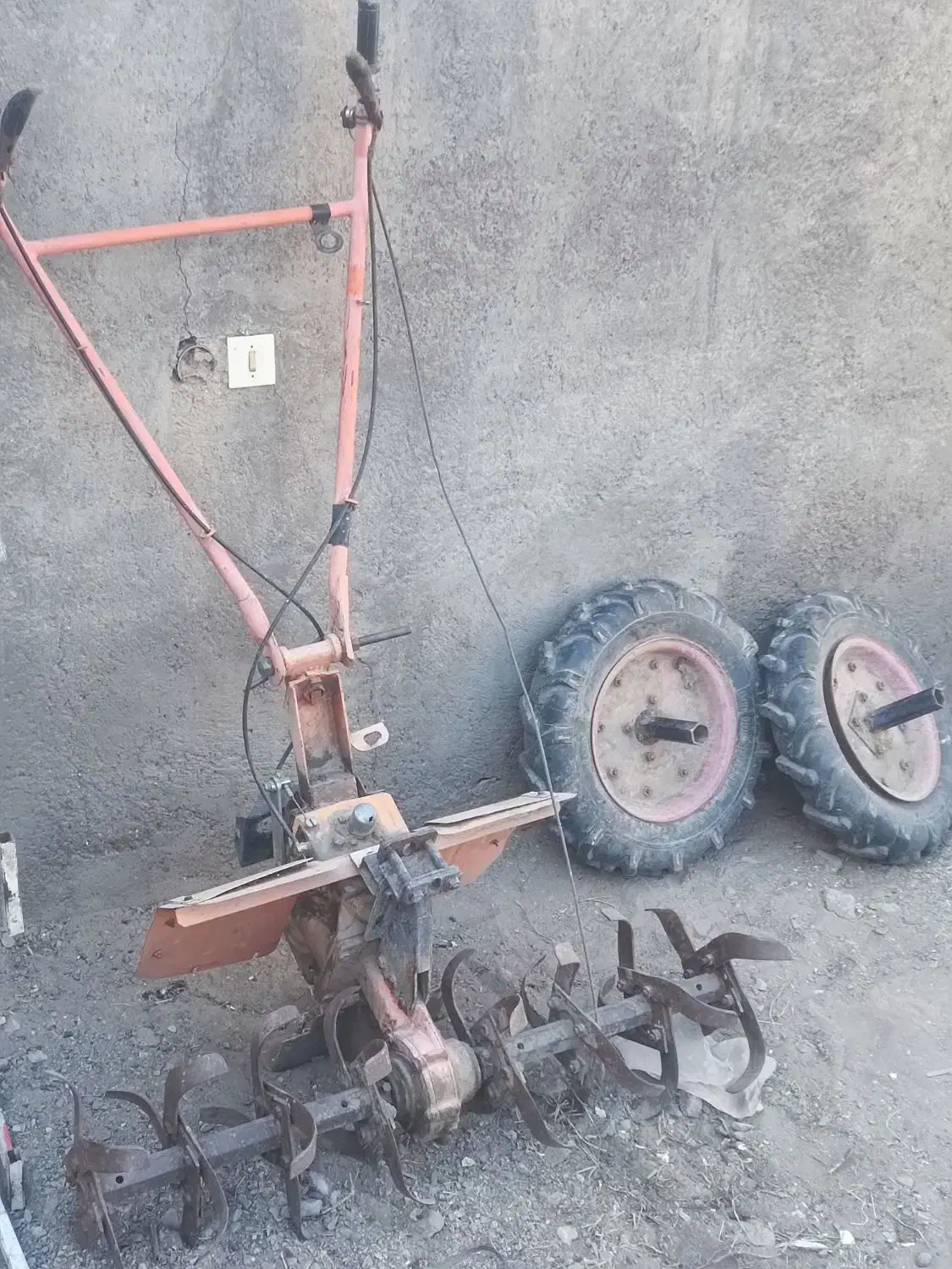 تیلر بدون ۱۰ اسب|ابزارآلات|سیرجان, |دیوار