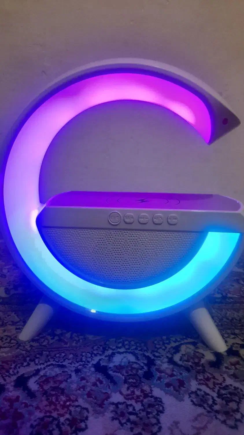 اسپیکر و چراغ خواب|چراغ خواب و آباژور|مشهد, چهارچشمه|دیوار