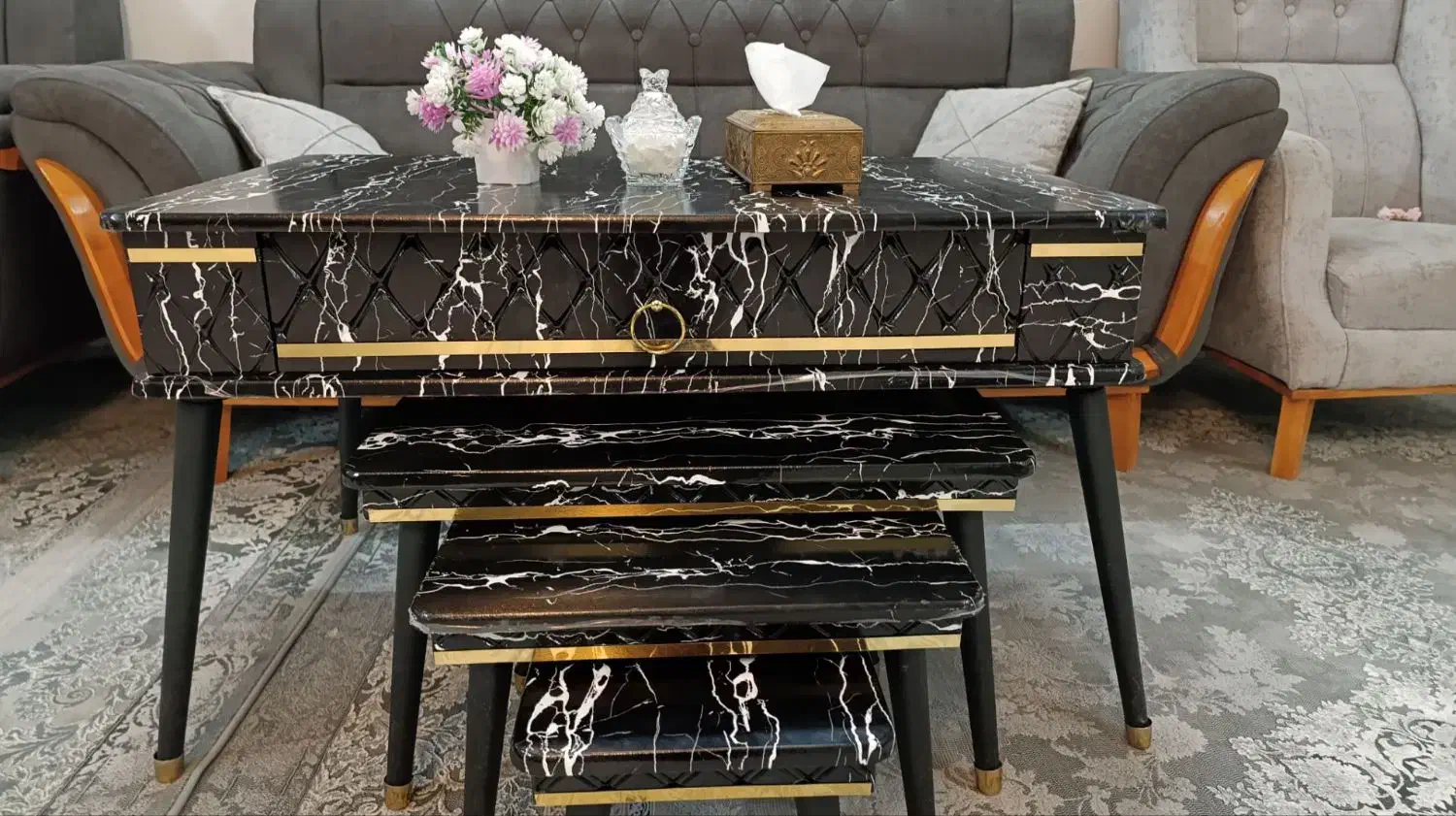 میز عسلی نو،سالم،شیک وزیبا|مبلمان خانگی و میز عسلی|شاهرود, |دیوار