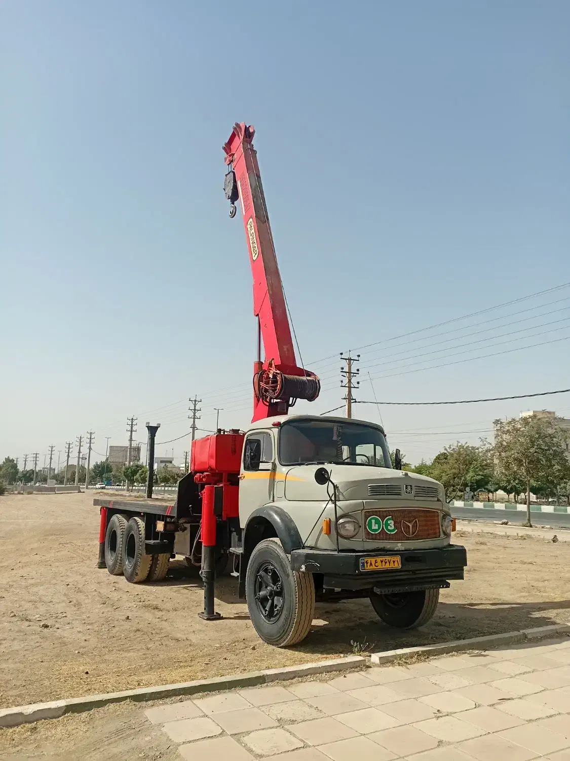 جرثقیل افشین ۱۰ تن کفی و تریلی|خدمات حمل و نقل|هشتگرد, شهرک صنعتی هشتگرد|دیوار