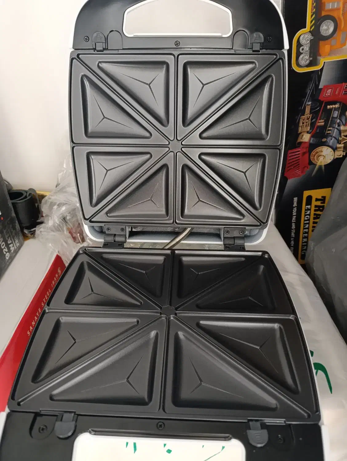 ساندویچ ساز|ظروف پخت‌وپز|بجنورد, |دیوار