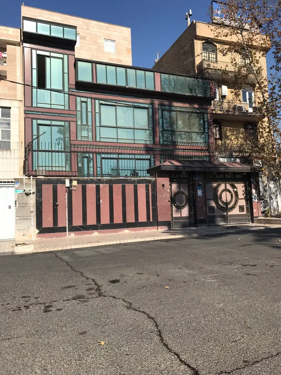 دفتر کار اداری|اجارهٔ دفتر کار، اتاق اداری، مطب|تهران, علم و صنعت|دیوار