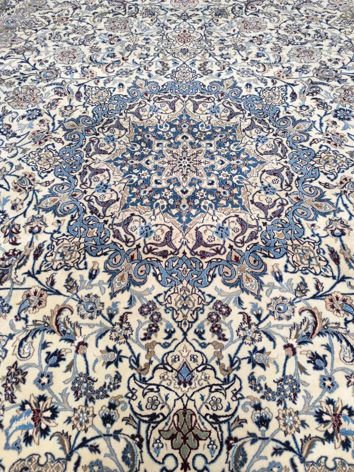 فرش دستباف نایین 24 متری در حد نو|فرش|اصفهان, نقش جهان|دیوار