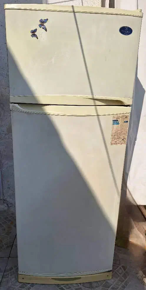 یخچال فریزری|یخچال و فریزر|شیراز, باجگاه|دیوار