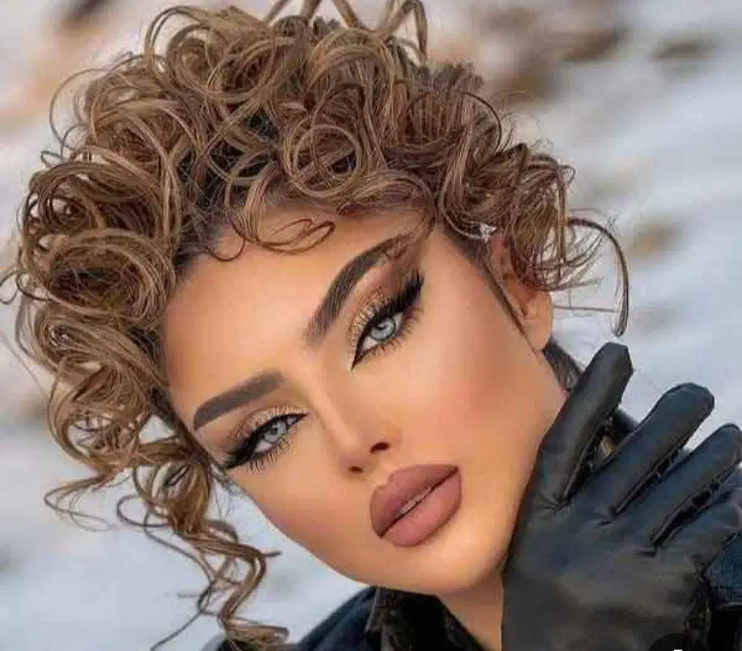 میکاپ شنیون تخصصی محفلی و عروس متفاوت وبادوام|خدمات آرایشگری و زیبایی|خرمآباد, |دیوار