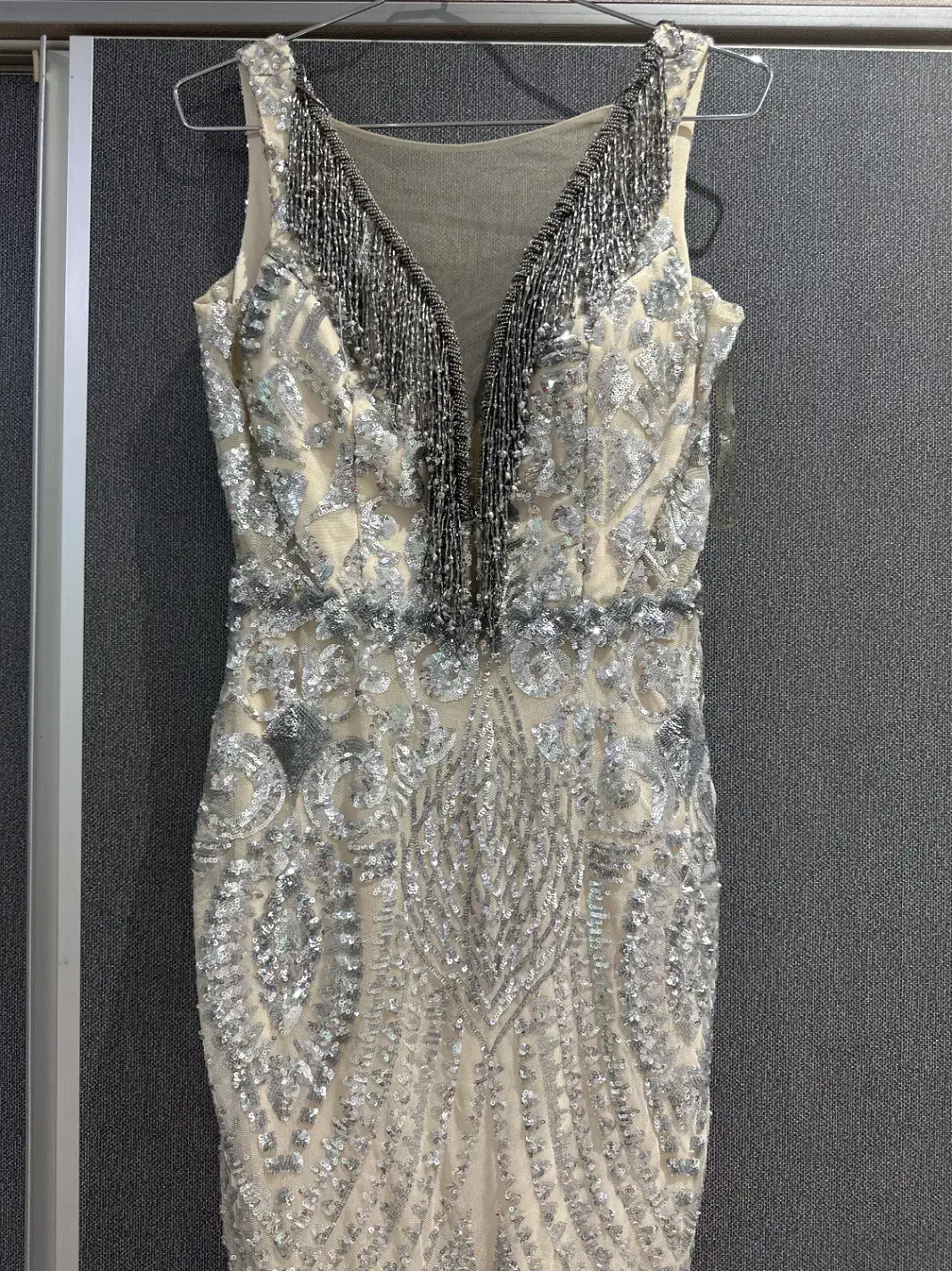 لباس مجلسی|لباس|ری, دولت‌آباد|دیوار