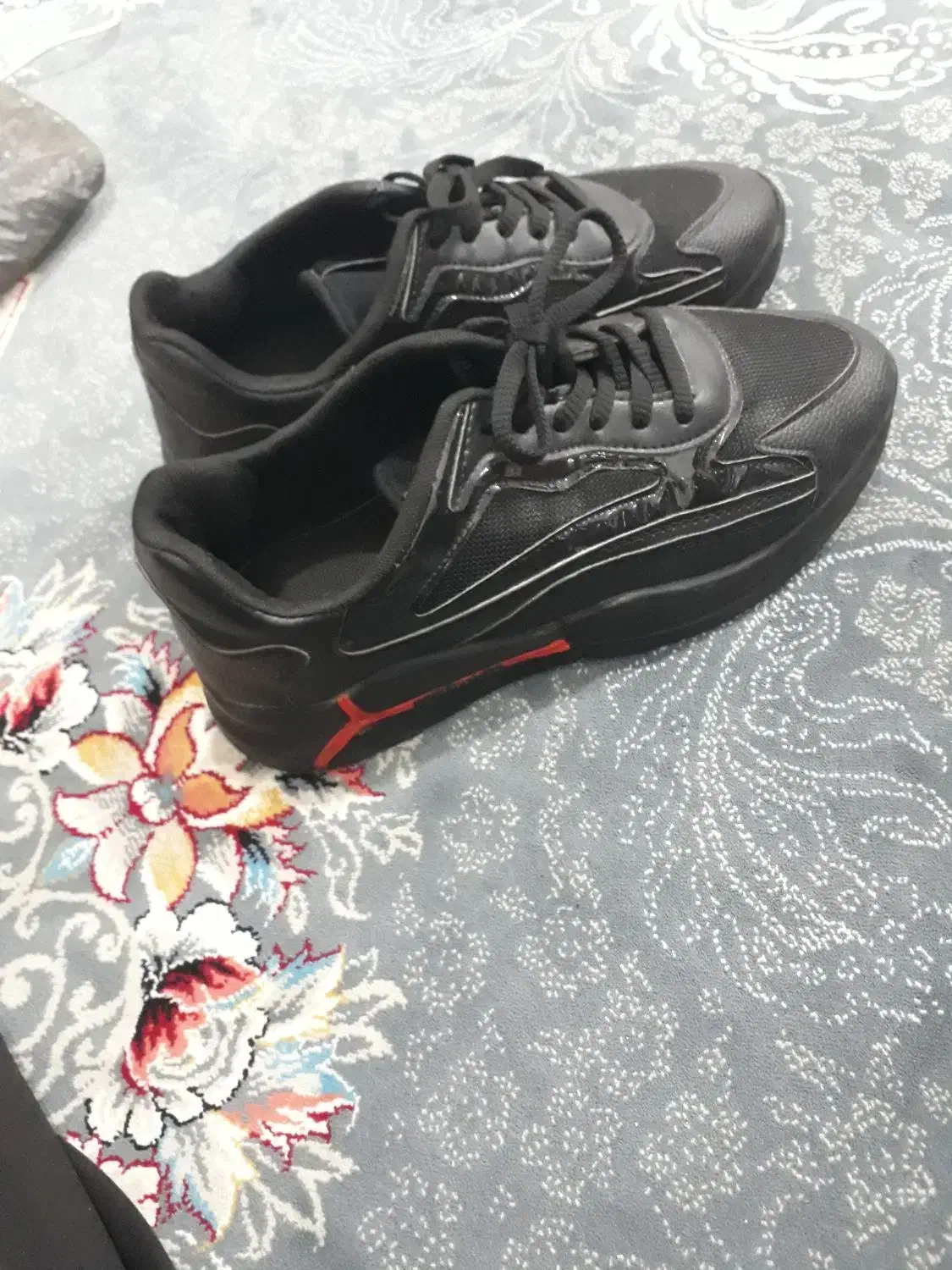 کفش اسپرت|کیف، کفش، کمربند|لردگان, |دیوار