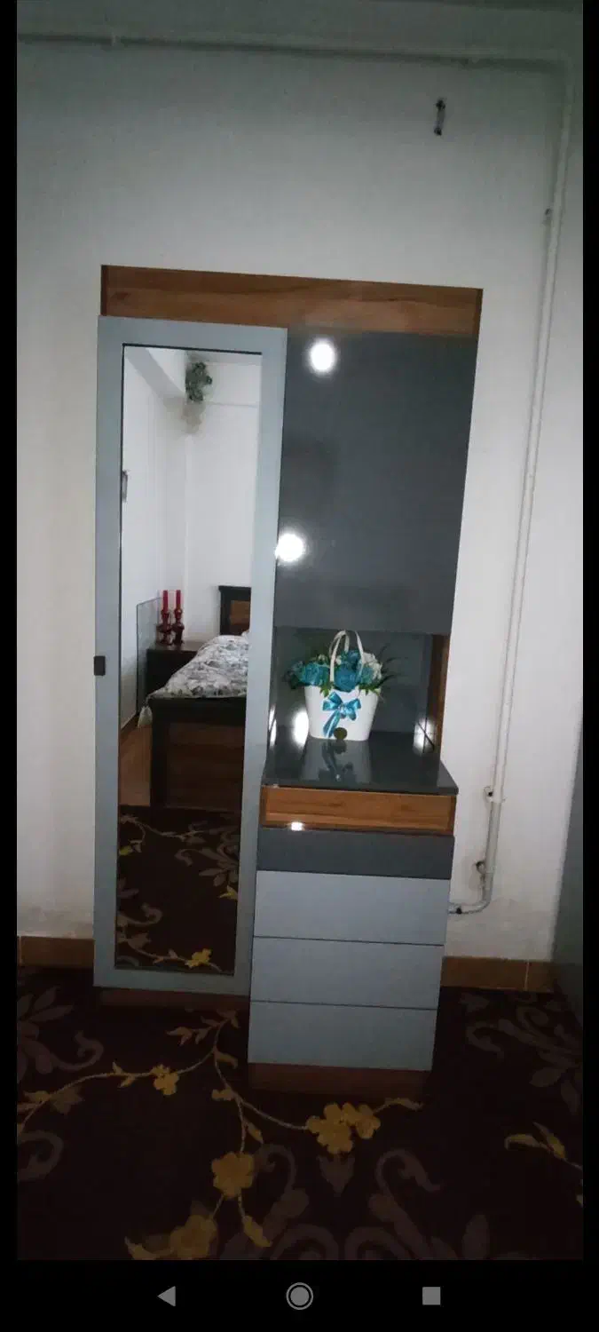 کنسول ومیز آرایشی|بوفه، ویترین، کنسول|لاهیجان, کوی خزر|دیوار