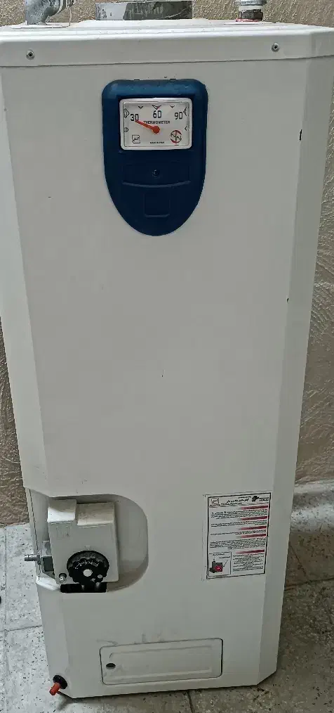 آبگرم کن گازسوز مخزن دار|آبگرمکن، پکیج، شوفاژ|لار, |دیوار