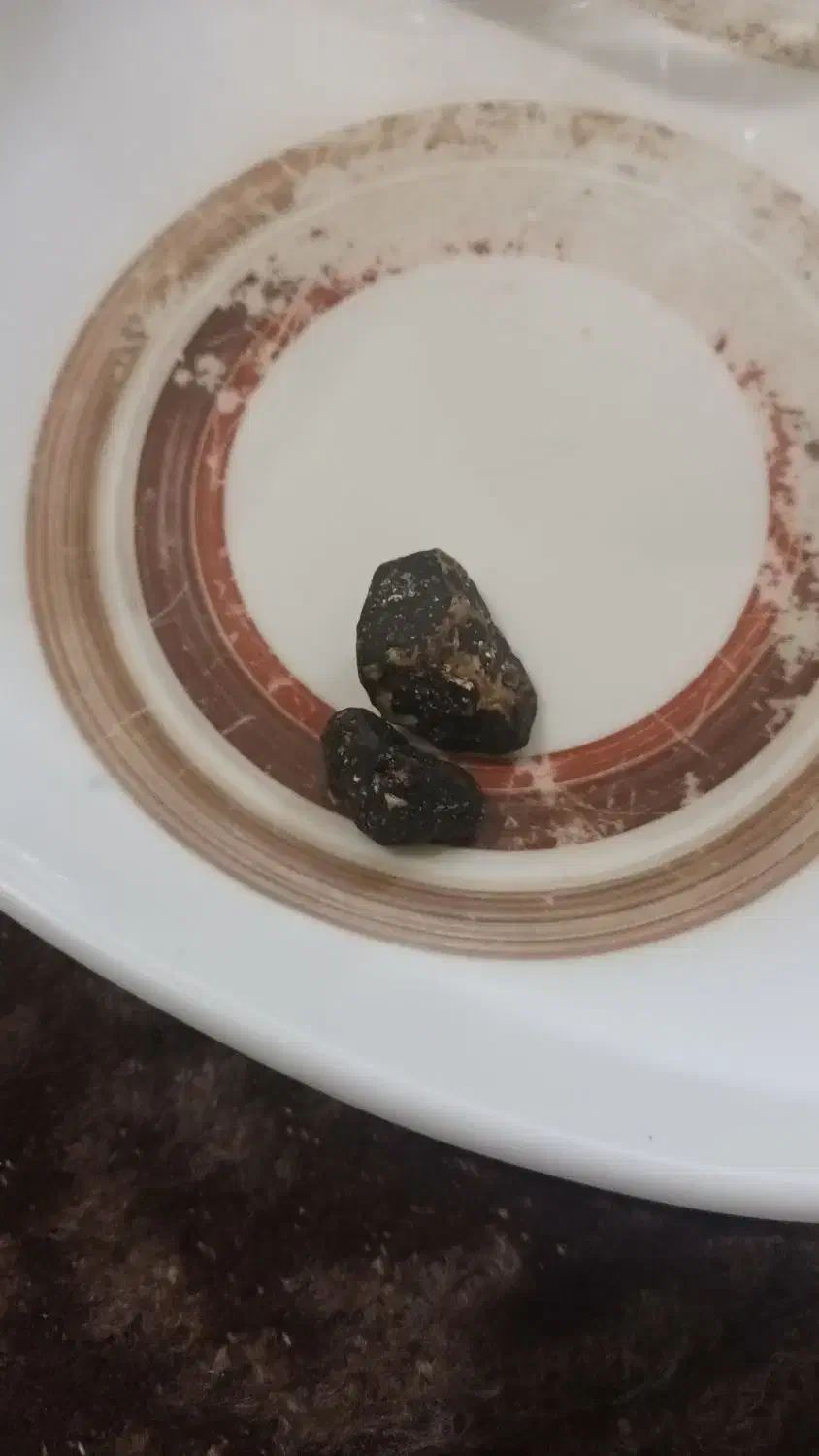 سنگ مشکوک به شهاب سنگ باجنس بسیارنرم|کلکسیون اشیاء عتیقه|ارومیه, |دیوار