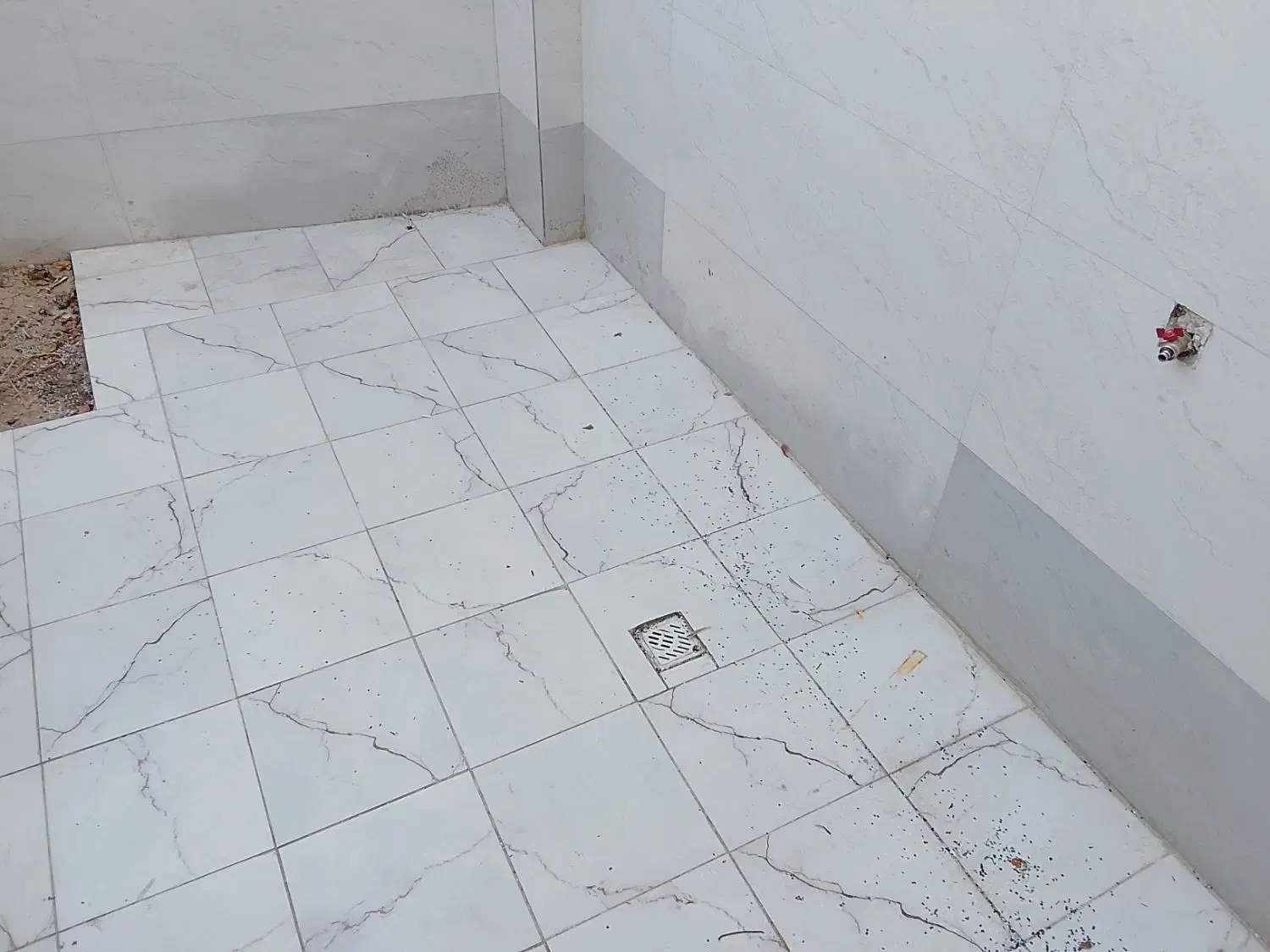 کاشیکاری و سرامیک کف وموازیک واکثر کارهای ساختمان|خدمات پیشه و مهارت|شیروان (خراسان), |دیوار