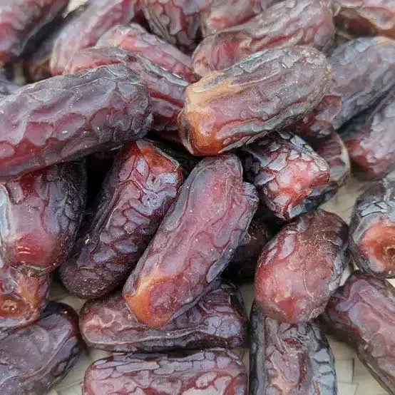 فروش خرمای پیارم درجه یک به صورت عمده و خرده|خوردنی و آشامیدنی|خنج, |دیوار