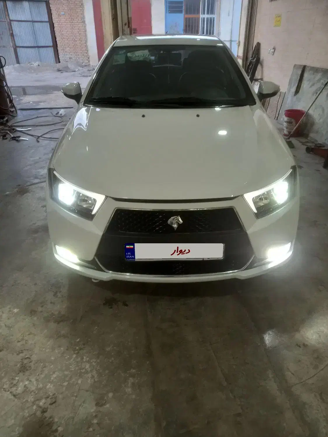 دنا پلاس پنج دنده بدون رنگ|خودرو سواری و وانت|امیدیه, |دیوار