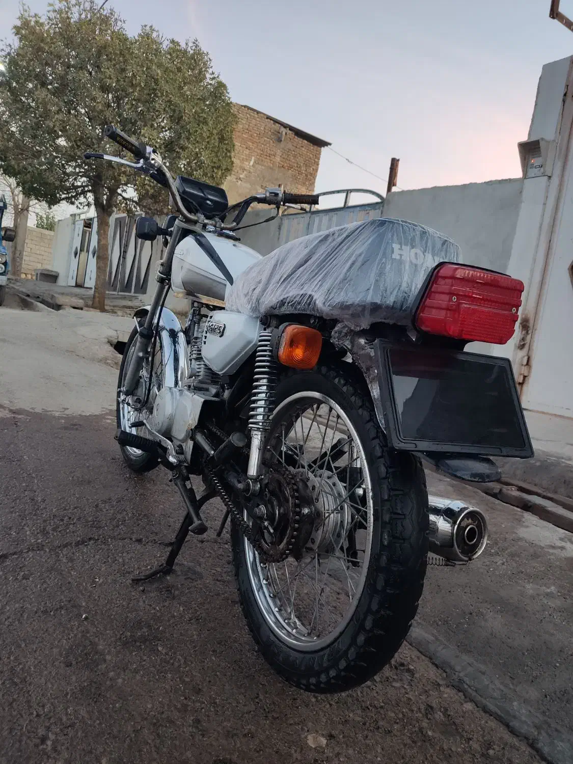 هندا ۱۲۵مدل ۸۶|موتورسیکلت|خرم‌آباد, |دیوار