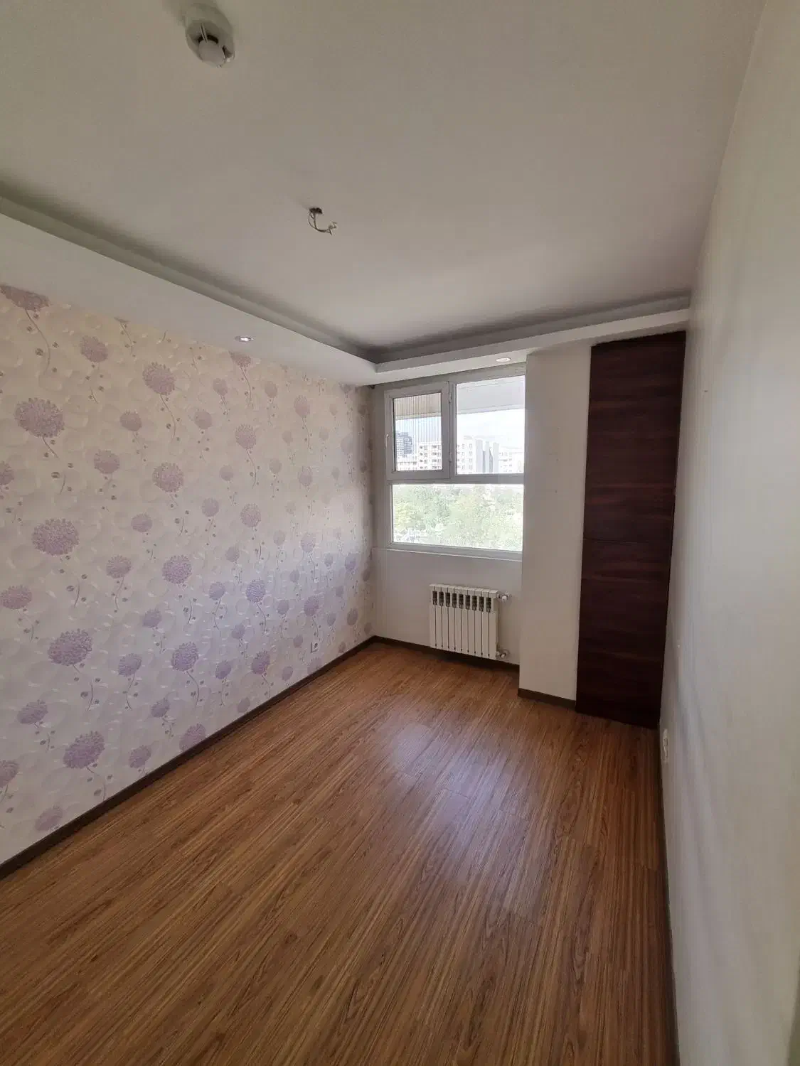 ۷۵متر ۲خواب. فول امکانات  غرق نور فردوس غرب