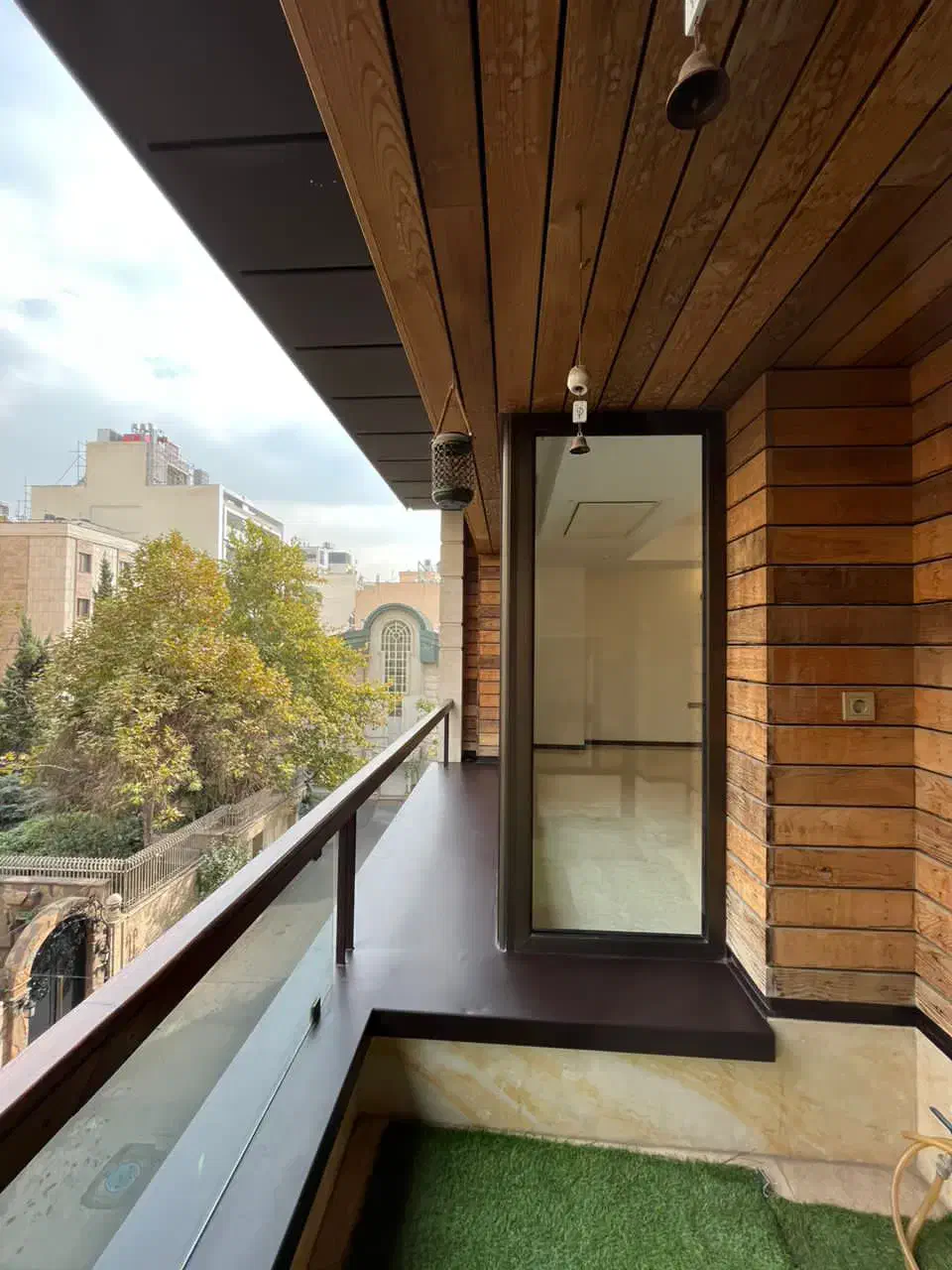 ۲۰۰متری /کامرانیه تاپ لوکیشن