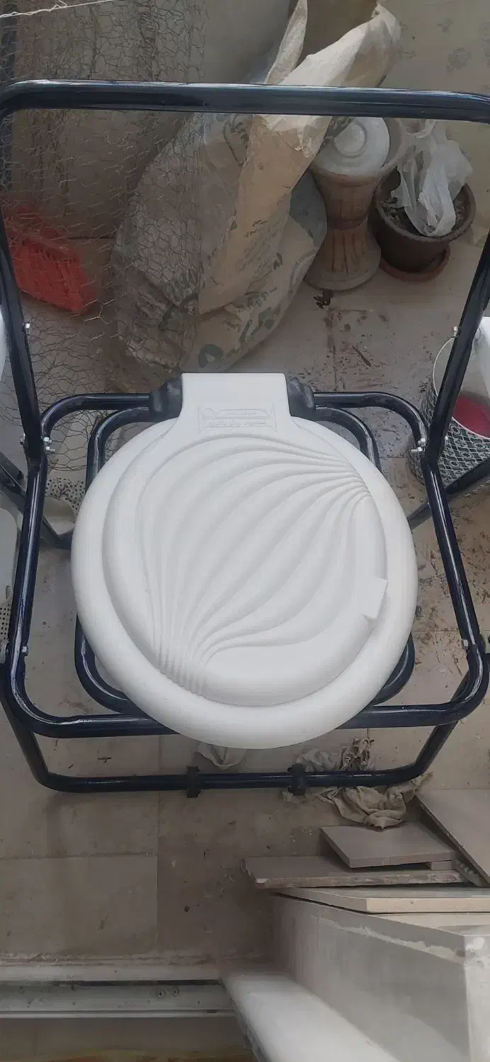 توالت فرنگی  تاشو|لوازم سرویس بهداشتی|اراک, |دیوار