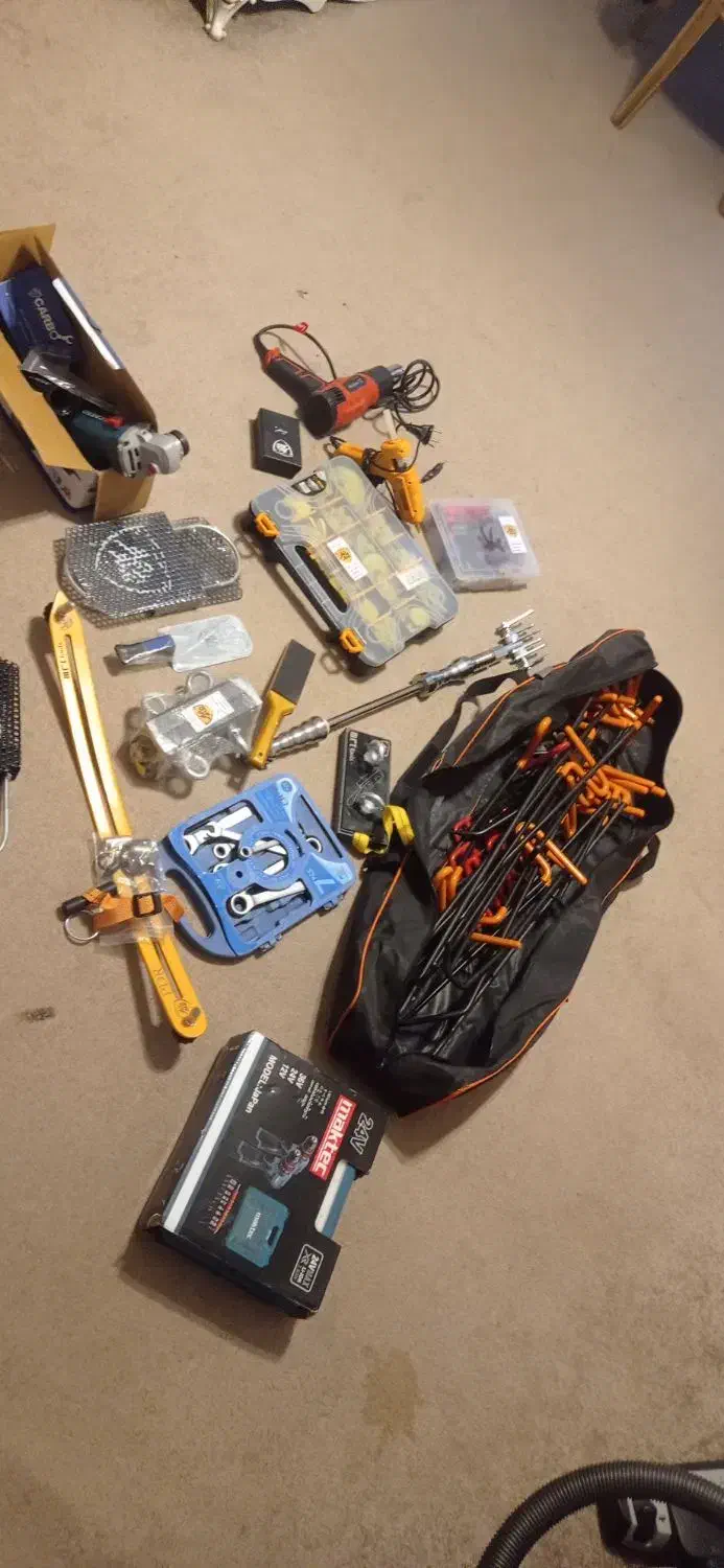 تعدادی ابزار صافکاری نو به فروش میرسد|قطعات یدکی و لوازم جانبی|بروجرد, |دیوار