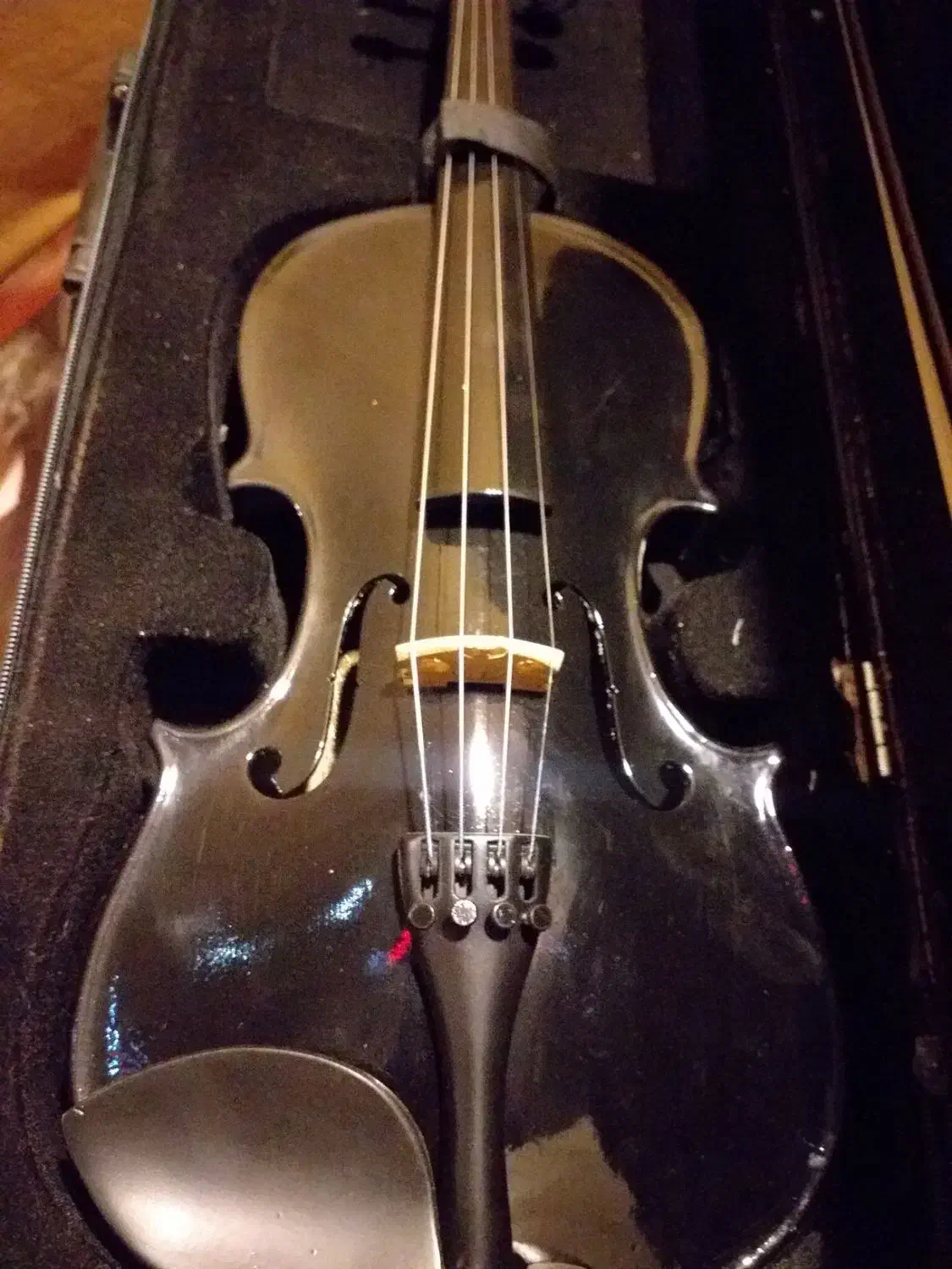 ویولن خوش صدا با جعبه و آرشه|ویولن|تایباد, |دیوار