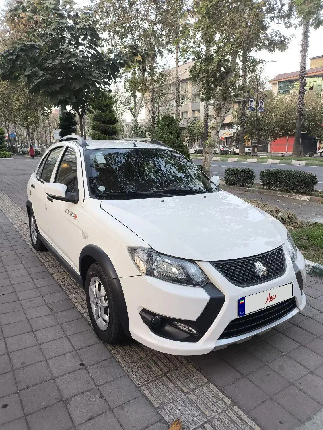 کوییک 1403|خودرو سواری و وانت|رشت, منظریه|دیوار