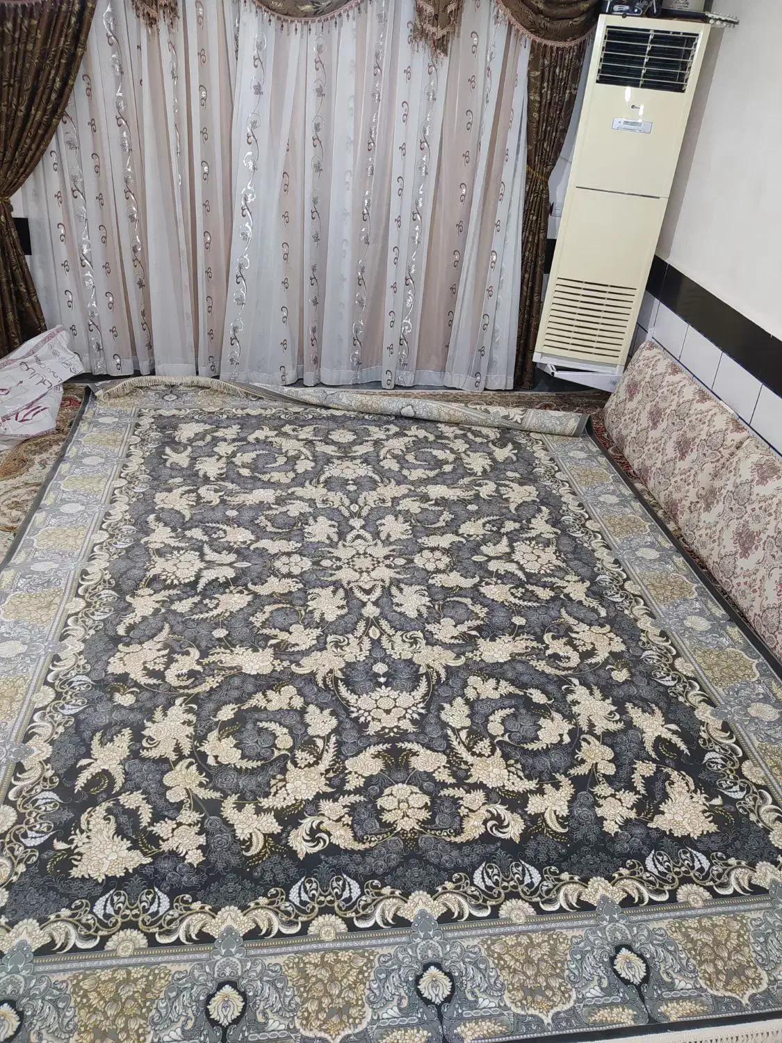 فرش نو نو هنوز باز نشده|فرش|اهواز, کوروش|دیوار