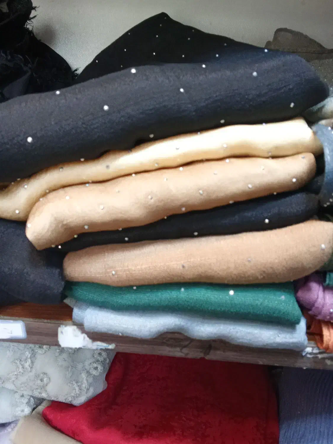 250 عدد شال و روسری|عمده‌فروشی|ری, سیزده آبان|دیوار