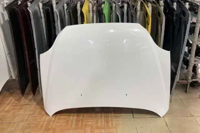 بدنه خام ورنگی خودرو(سفید،نوک مدادی،نقرهای)|قطعات یدکی و لوازم جانبی|کاشان, شهرک انقلاب|دیوار