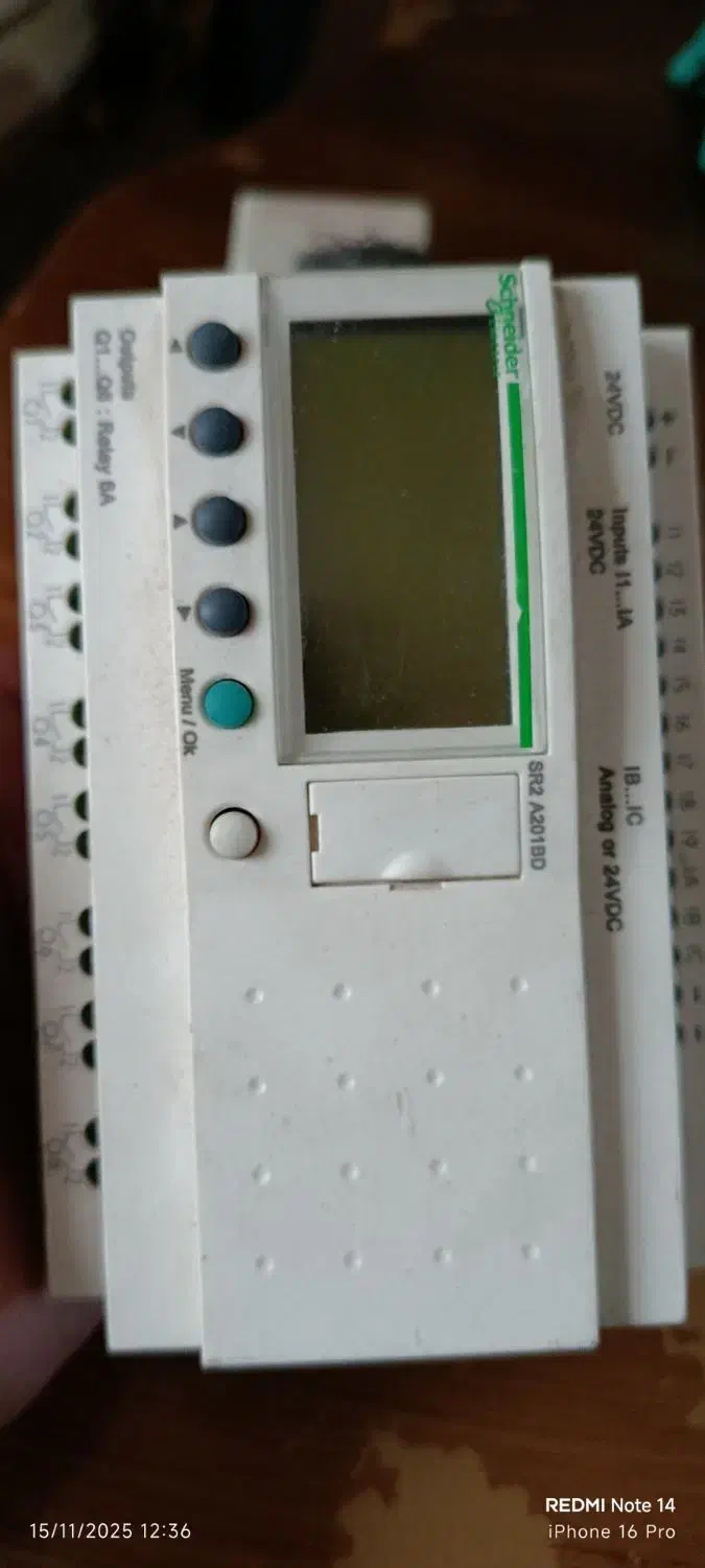 plc اشنایدر و زلیو و کارت حافظه زیمنس|ماشین‌آلات صنعتی|نقده, |دیوار