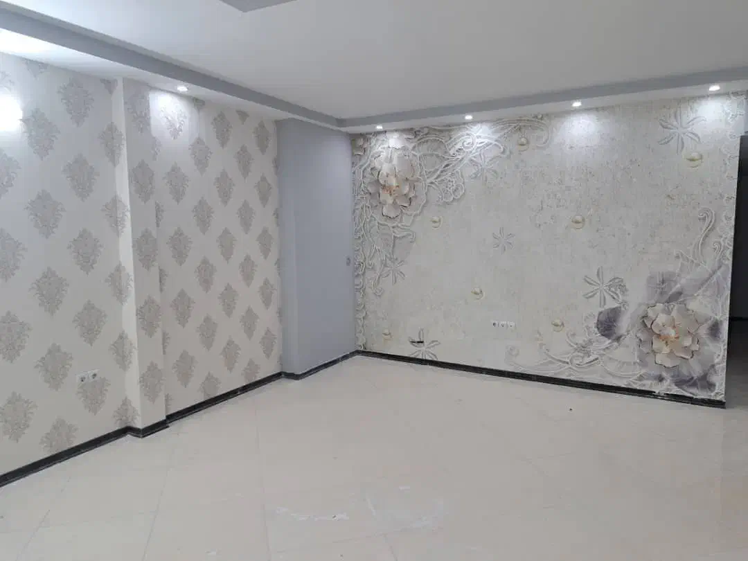 نصب و کندن انواع کاغذ دیواری و پوستر|خدمات پیشه و مهارت|قم, باجک دو|دیوار