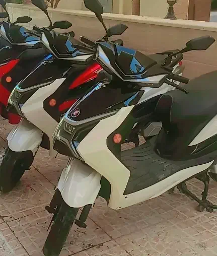 موتور توسان باطری لیتیوم مدل ۴۰۲ درحدصفر|موتورسیکلت|کیش, |دیوار