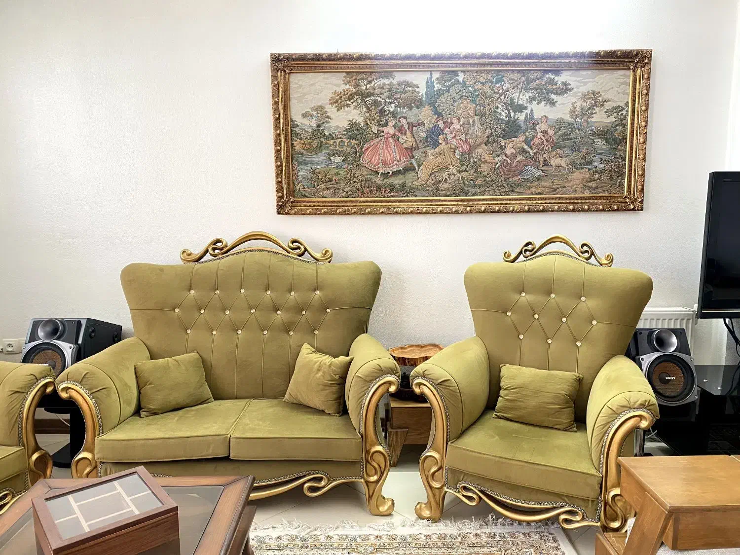 فروش مبل بسیار سالم و کم کار|مبلمان خانگی و میز عسلی|شاهینشهر, عطار|دیوار