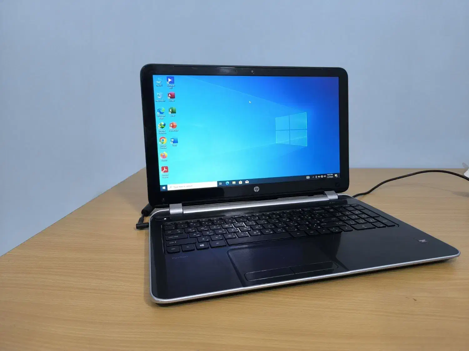 لپ تاپ اچ پی با سی پی یو معادل i7 و رم ۱۲|رایانه همراه|شیراز, زرهی|دیوار